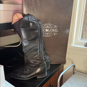 Black Leather Knee-High Riding Heeled Boots for Women